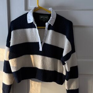 American Eagle Navy and White Striped Cropped Sweater